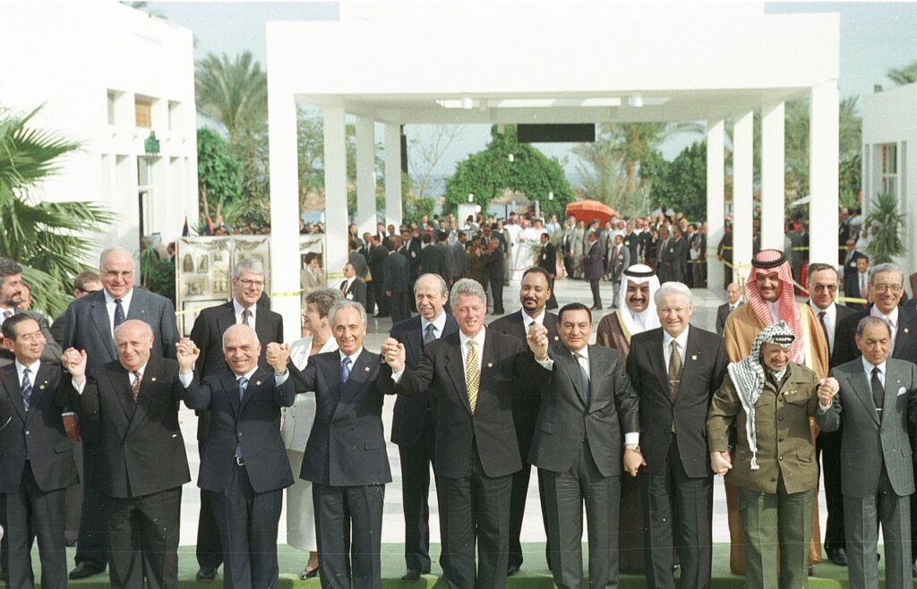 شرم الشيخ.. وشرخ الشباب
